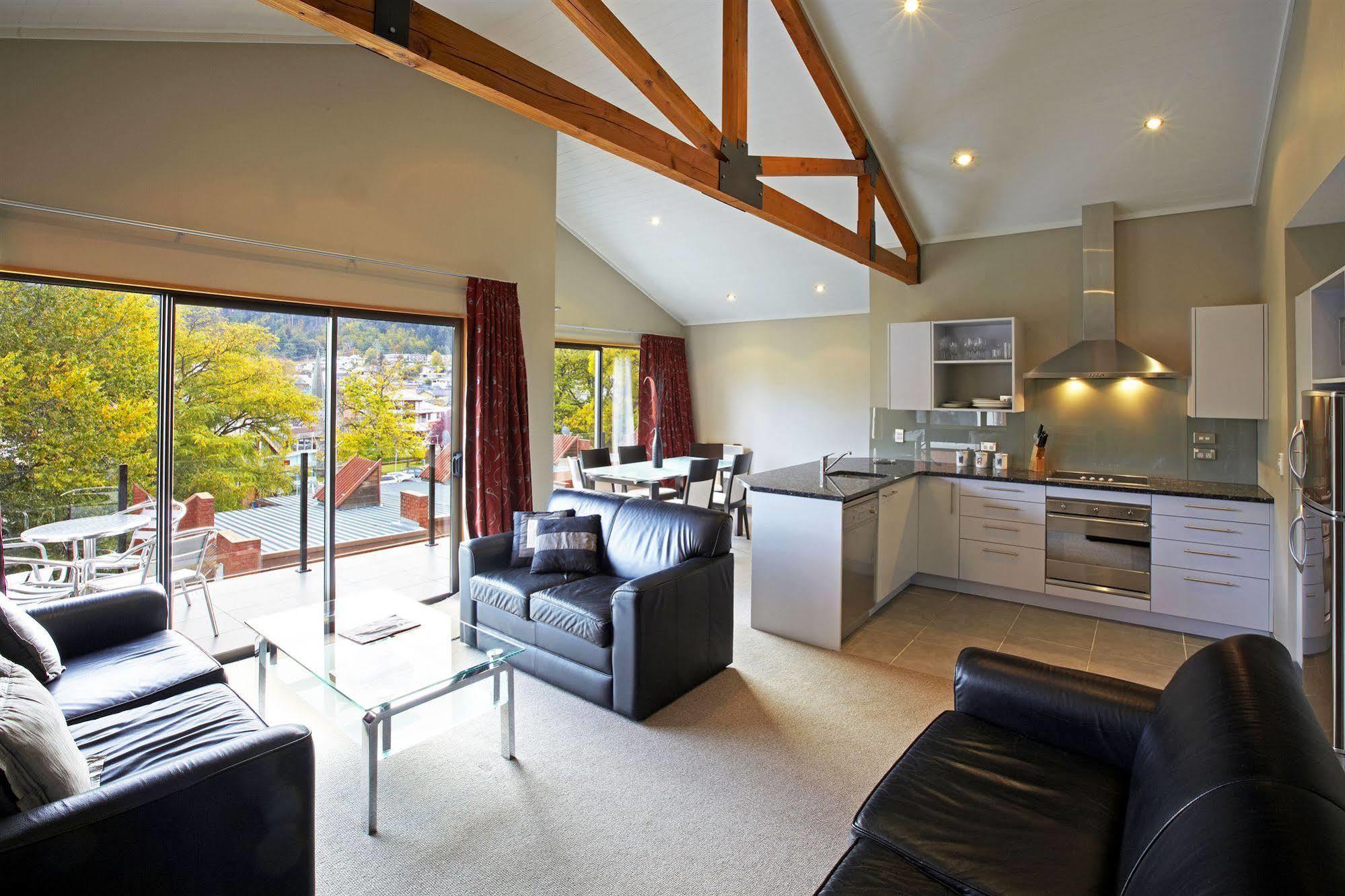 St James Apartments Queenstown Exterior foto